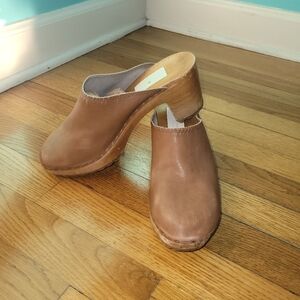 Le Dessein Studio Handmade Camel Brown Wooden Clog sz. 39 EU